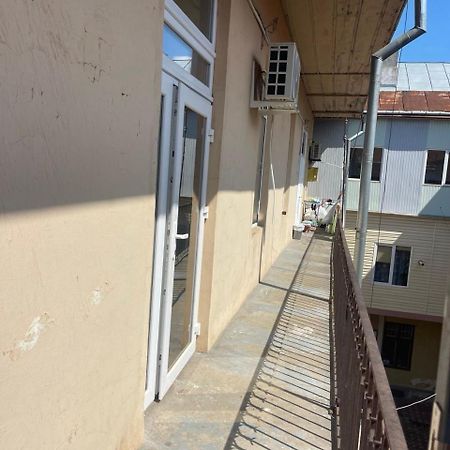 Newtone Apartment Tjernivtsi Eksteriør billede