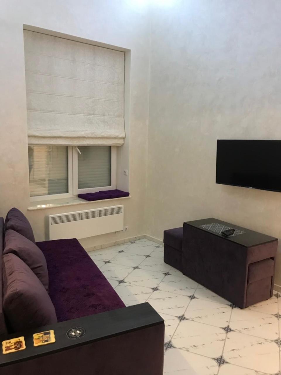 Newtone Apartment Tjernivtsi Eksteriør billede