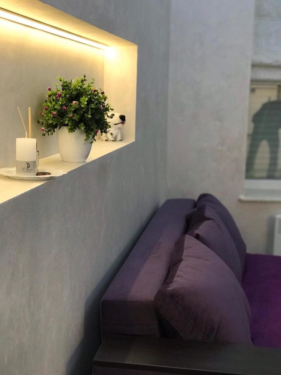 Newtone Apartment Tjernivtsi Eksteriør billede