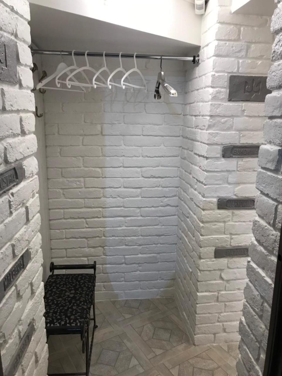 Newtone Apartment Tjernivtsi Eksteriør billede